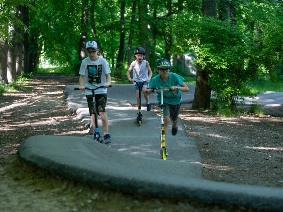 Nowości w parkach w Łodzi. Powstaną tężnie, tory dla rolkarzy i utwardzone alejki
