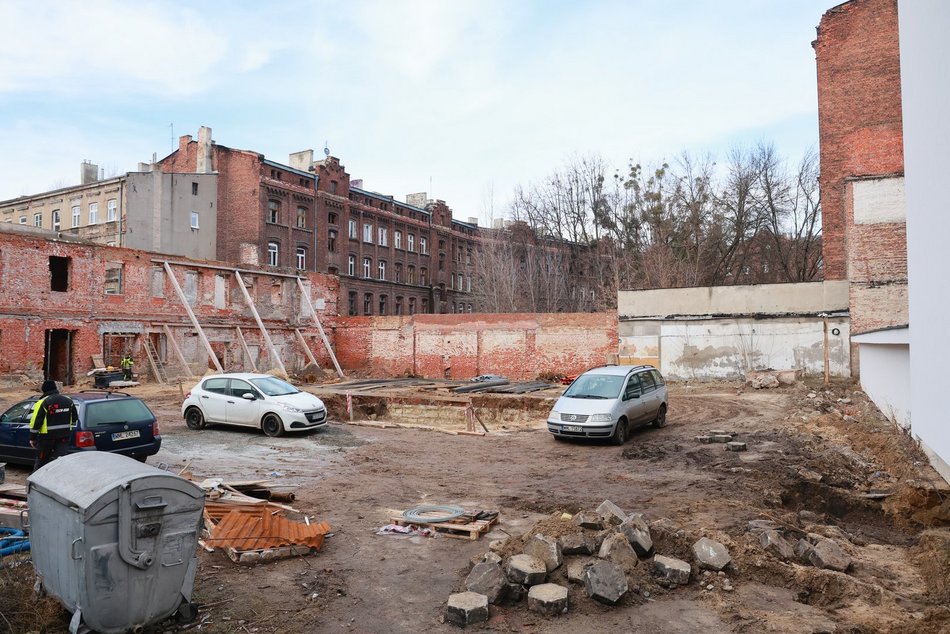 Łódź. Nowe mieszkania przy Mielczarskiego w Łodzi. Były publiczne łaźnie, będą apartamenty