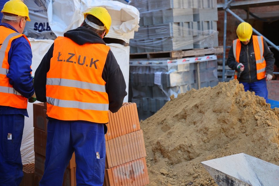 „Brzydkie kaczątko" z Włókienniczej w remoncie. Jedna z ostatnich takich kamienic
