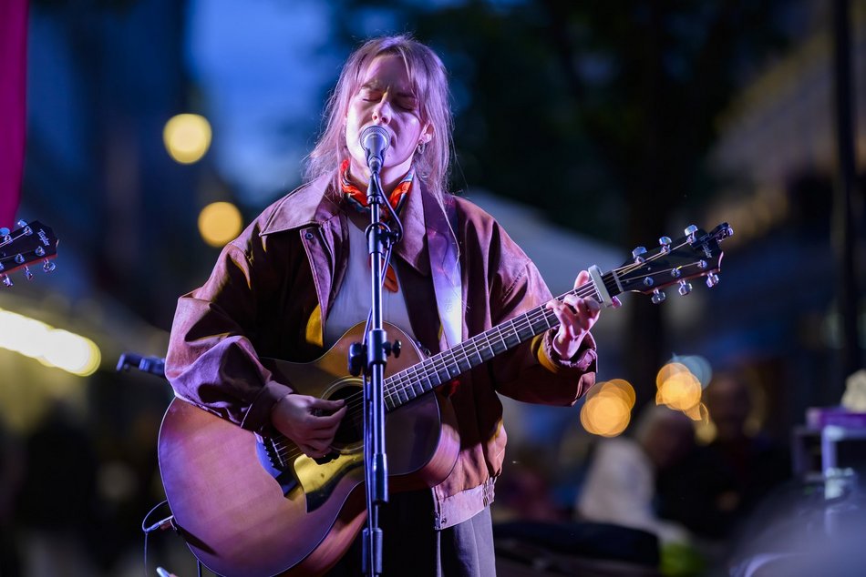 Łódź. Songwriter Łódź Festiwal. Niezwykły klimat przy kultowym zegarze