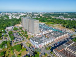 budynek szpitala widziany z góry