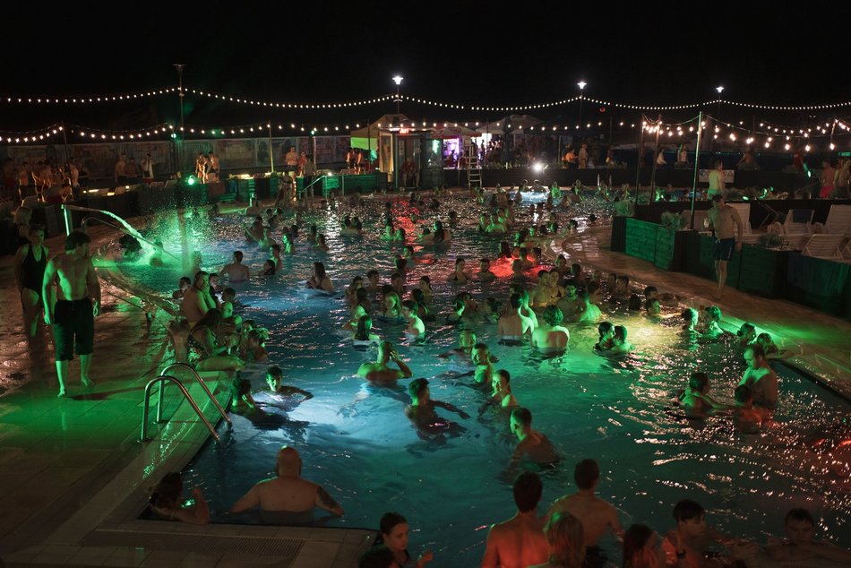 After party Łódź Summer Festival 2025. Impreza przeniosła się do Aquaparku Fala