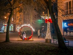 Świąteczna iluminacja na Kozinach w Łodzi