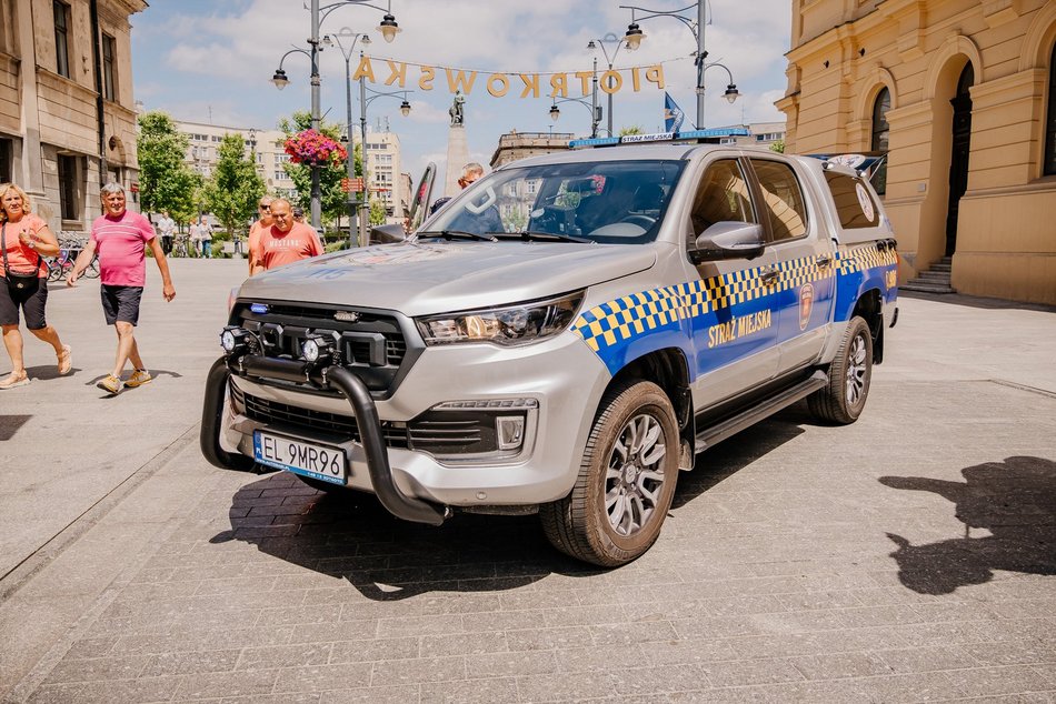Nowy nabytek Straży Miejskiej w Łodzi. To specjalnie wyposażony wóz!