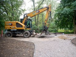 Budowa ronda dla rowerzystów w parku Nad Jasieniem