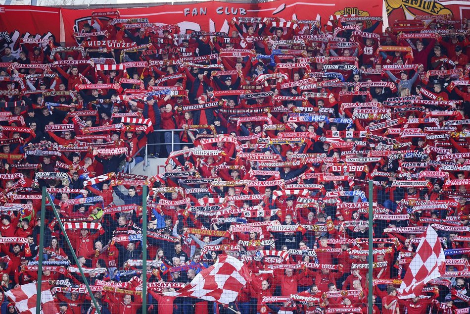Kibice Widzewa Łódź na meczu ze Stalą Mielec