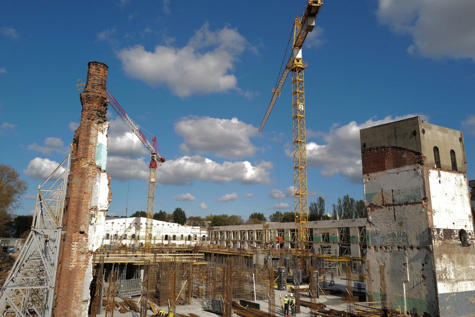 WiMa pięknieje w oczach. Sprawdzamy postępy w rewitalizacji Widzewskiej Manufaktury [ZDJĘCIA]