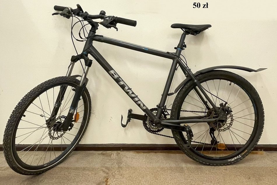 Łódź. Aukcja Biura Rzeczy Znalezionych