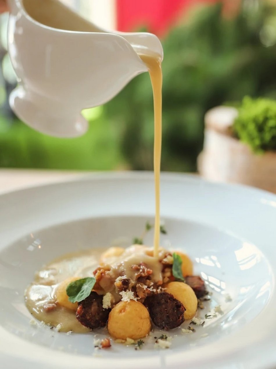 Gdzie na dziczyznę w Łodzi? Restauracja Resursa to prawdziwy raj dla mięsożerców