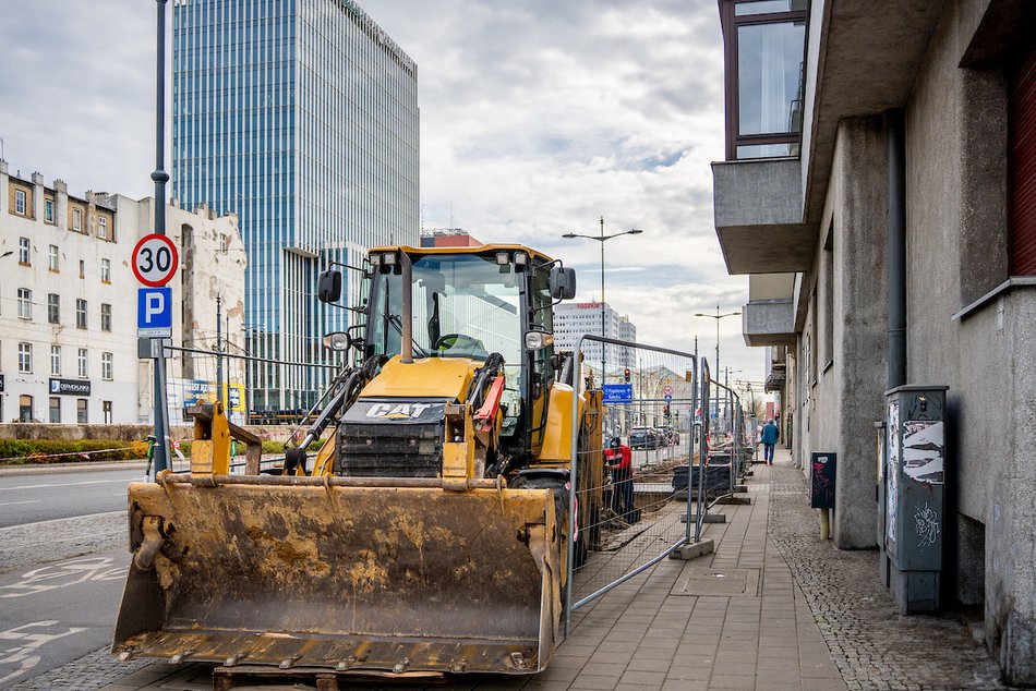 Łódź. Beton znika z centrum! Będą drzewa, krzewy i piękne rabaty