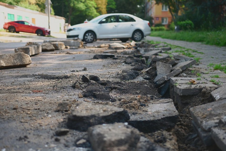 Łódź. Remont Gandhiego w Łodzi. Będzie nowa nawierzchnia, parkingi i chodniki