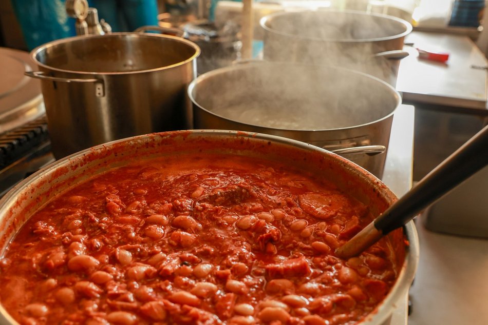 Łódź. Miejskie Śniadanie Wielkanocne 2025 w Łodzi. Zobacz, jak wyglądają przygotowania!