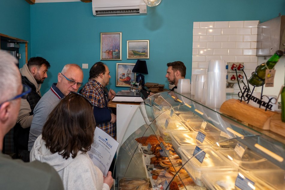 Łódź. Wyjątkowa smażalnia ryb w Łodzi. W Tłustym Śledziu zjesz lepiej niż nad Bałtykiem!