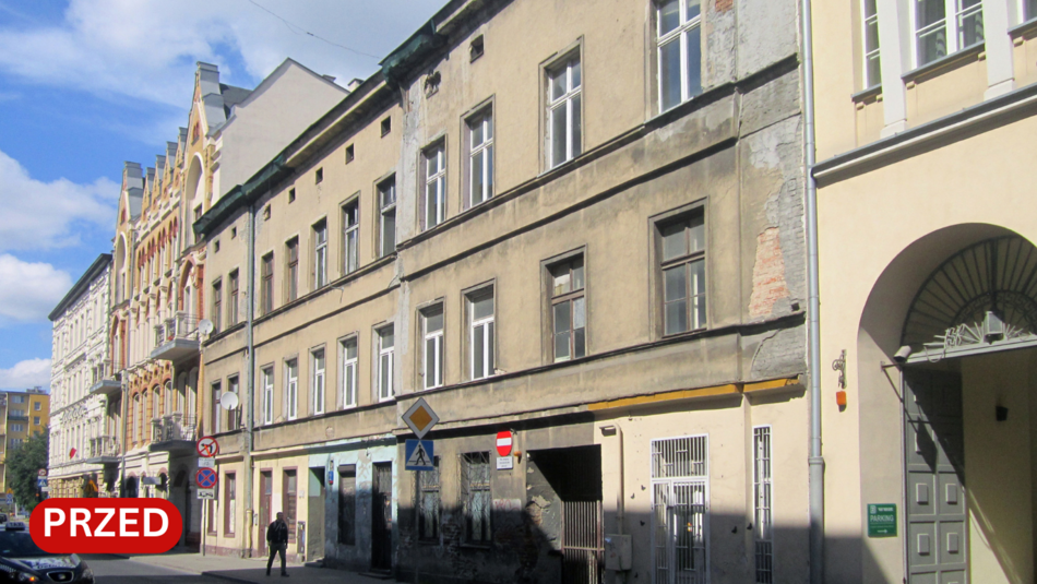 Kamienica przy ul. Sienkiewicza 22 przy remoncie