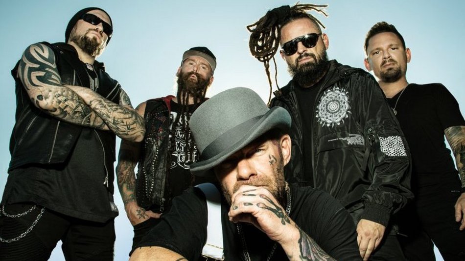 Łódź. Five Finger Death Punch