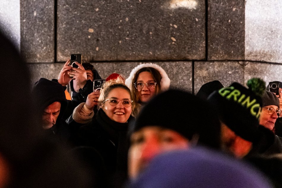Tłumy na otwarciu Jarmarku Bożonarodzeniowego w Łodzi. Byłeś/aś? Znajdź się na zdjęciach!