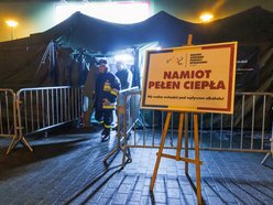 Łódź. Namiot Pełen Ciepła