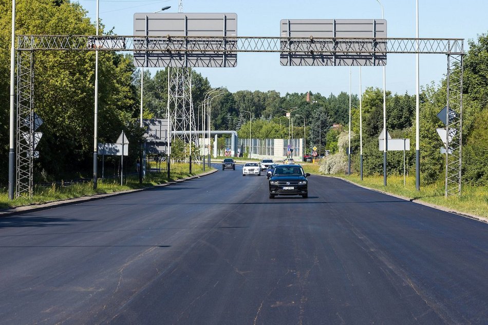 Łódź. Szybkie remonty dróg w Łodzi. Na których pięciu ulicach pojawił się nowy asfalt?