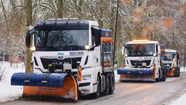 Prognozowana gołoledź w Łodzi. Służby pracują nieustannie [SZCZEGÓŁY]