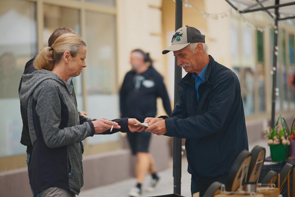 Rękodzielnia na Pietrynie w Łodzi trwa w najlepsze. Co oferują artyści?