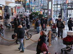 Łódź. WOŚP 2026 w Łodzi wystartował w Manufakturze! Zobacz te wspaniałe motocykle i bolidy