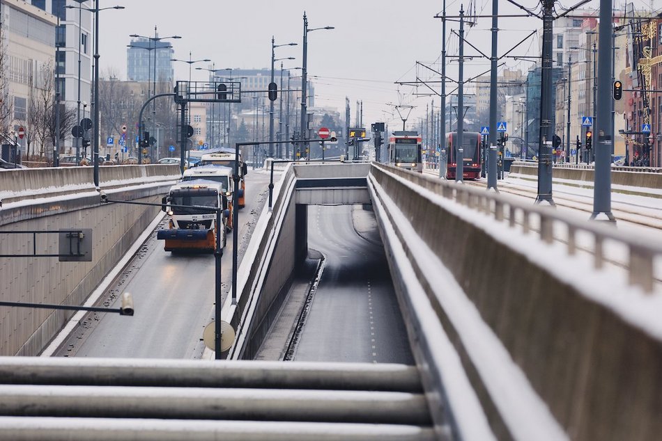 Łódź. Akcja „Zima" na ulicach Łodzi. Służby pracują w trybie ciągłym