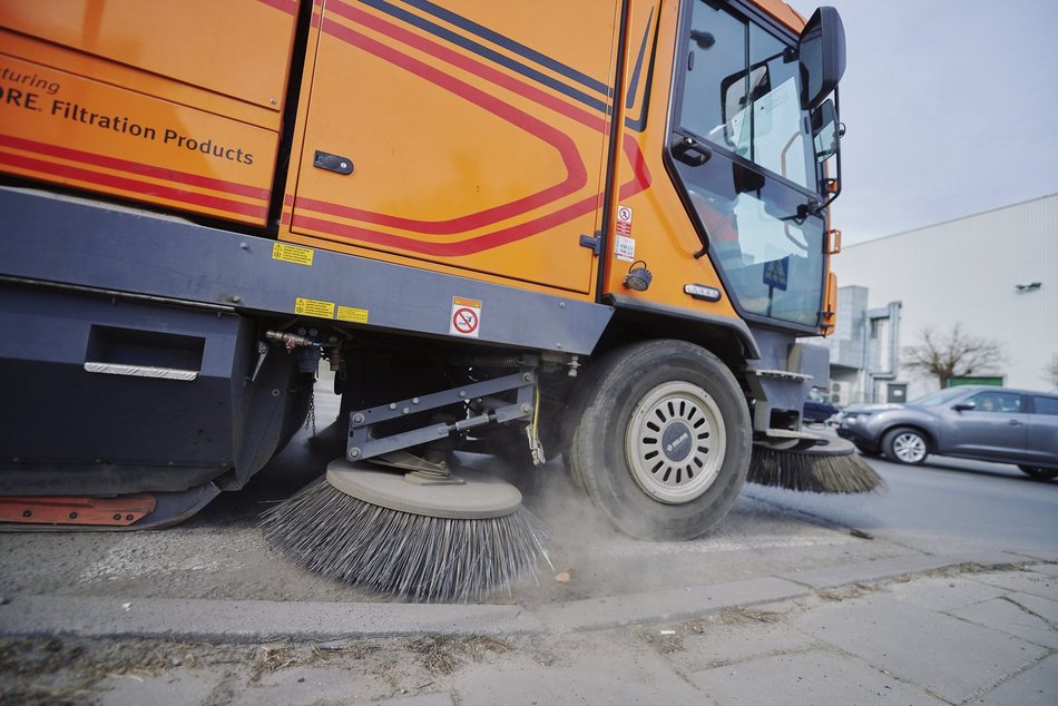 Wielkie sprzątanie Łodzi trwa. Gdzie zobaczymy ekipy porządkowe? [RAPORT]
