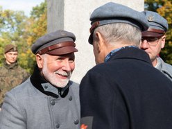 Obchody Łódzkiego Października Legionowego. Uroczystość pod pomnikiem Legionisty