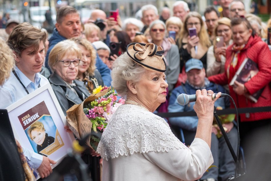 Łódź. Anna Seniuk kolejną uhonorowaną w Alei Gwiazd w Łodzi! Wielkie wyróżnienie dla wspaniałej aktorki!