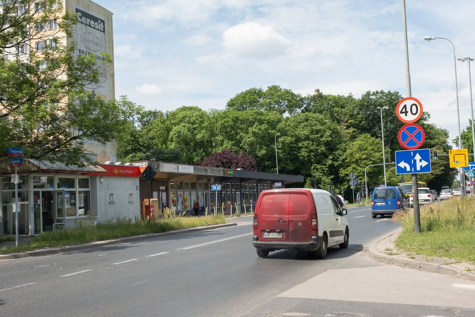 Łódź. Ulica Pojezierska w Łodzi przed remontem
