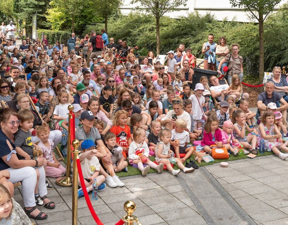 Łódź. Baśniowa Piotrkowska w Łodzi. Spektakl „Taka Pchła” zachwycił widzów!