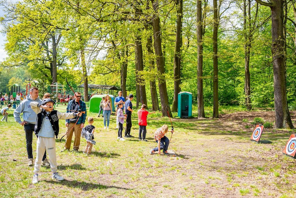 Łódź. Piknik w Arturówku. Łodzianie rozpoczęli majówkę 2025 nad wodą