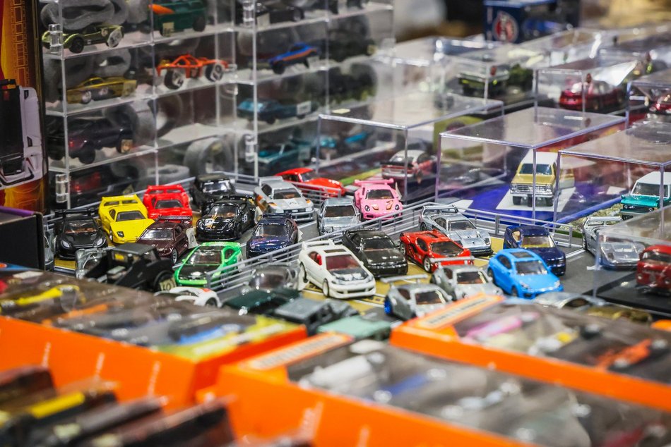 Łódź. Hot Wheels opanowały halę Expo Łódź! Setki miniatur aut, wyścigi na żywo i nie tylko!