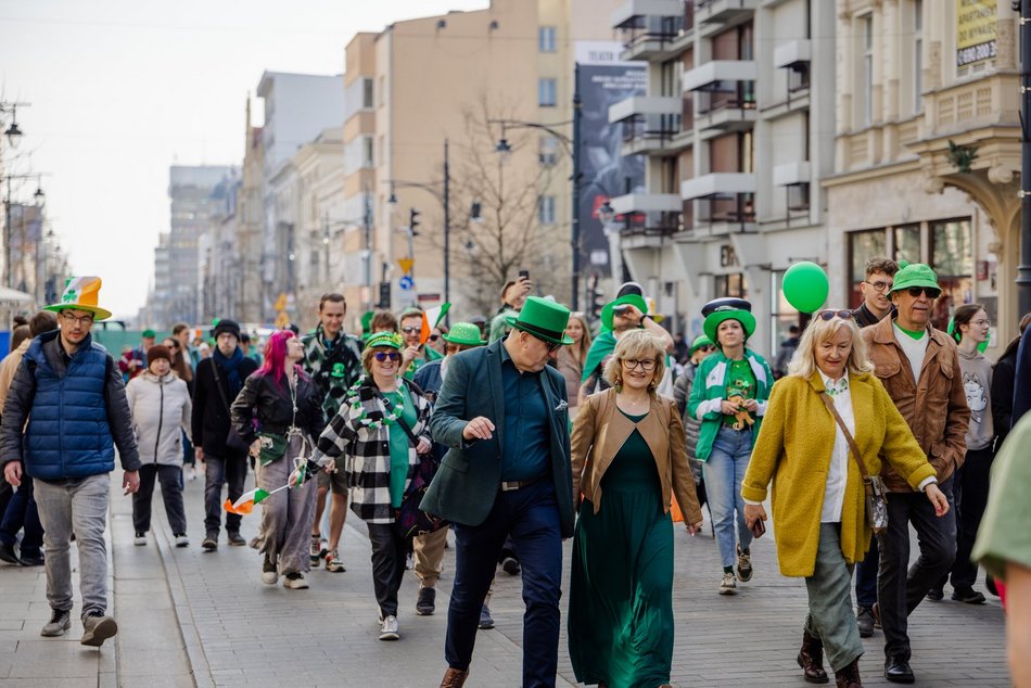 Zielona parada przeszła Piotrkowską! Tłumy świętują z okazji Dnia Świętego Patryka