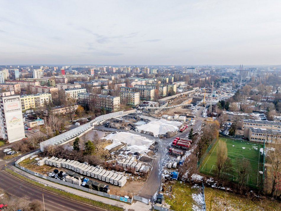 Łódź. Komory na Żubardziu znikają pod ziemią. Koniec prac coraz bliżej