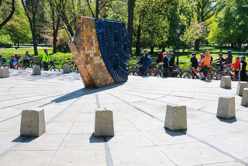 Łódź. Pierwsza wycieczka rowerowa Zielonej Łodzi w 2025 roku. Co za frekwencja!