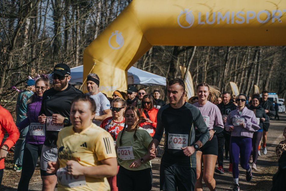 Łódź. Biegowy Dzień Kobiet 2026 w Parku na Zdrowiu w Łodzi. Odszukaj się na zdjęciach!