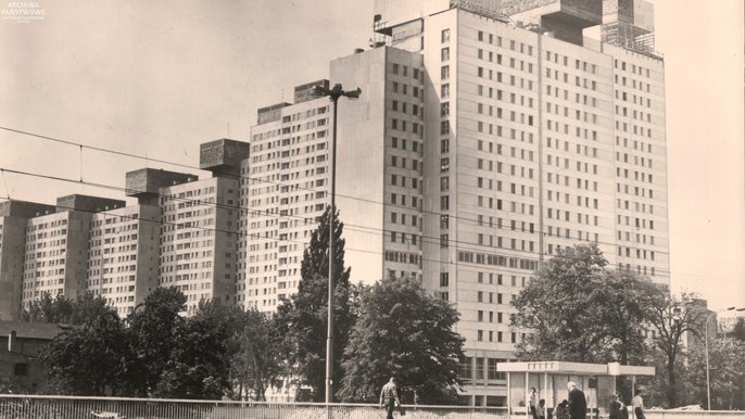 Łódź. W panoramie Łodzi lat 70. XX w. pojawiły się najwyższe w Polsce budynki mieszkalne