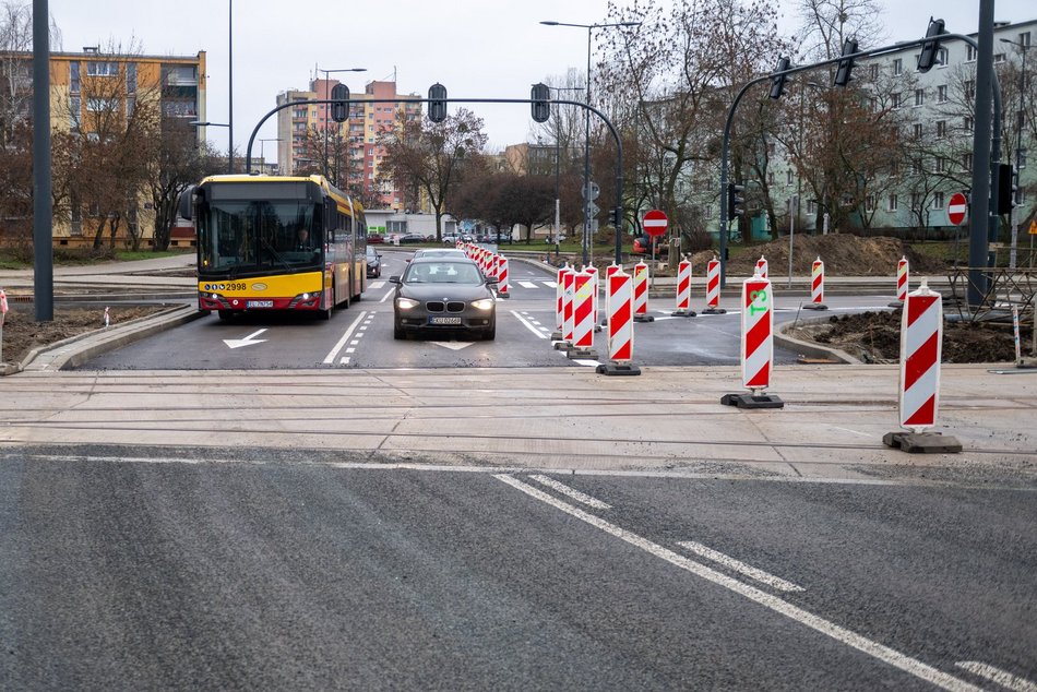 Rondo Broniewskiego w Łodzi otwarte! Przejazd z Dąbrowy na Chojny możliwy