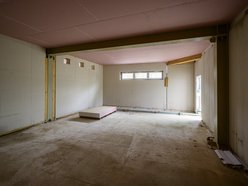 Łódź. Szkoła Podstawowa nr 169 na Złotnie w Łodzi w trakcie przebudowy. Imponujące tempo prac