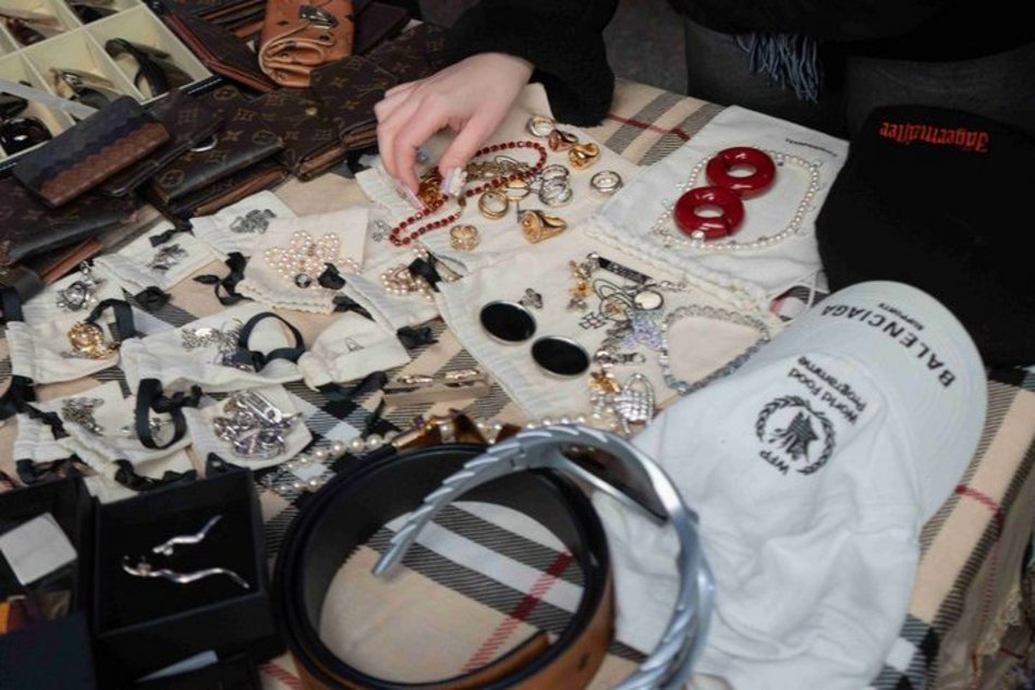 Łódź. Targi Thrift Up na OFF Piotrkowska w Łodzi. Odzież designerska, vintage i sportowa na wyciągnięcie ręki