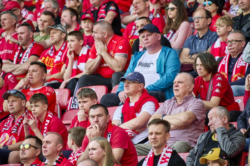 Kibice na meczu Widzewa Łódź