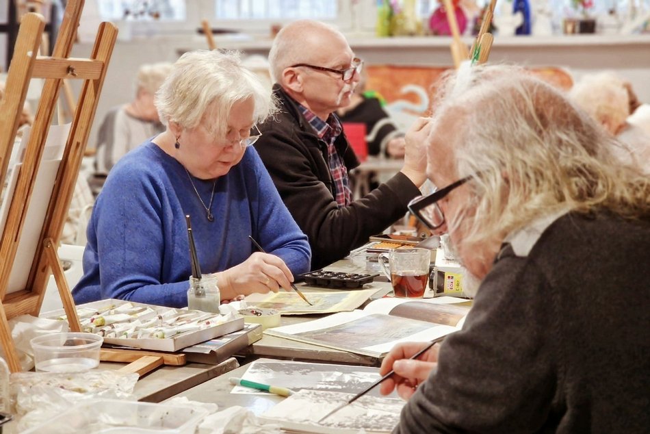 Łódź. Angielski, malarstwo, a może wyszywanie? Warsztaty dla seniorów w MSK Teofilów