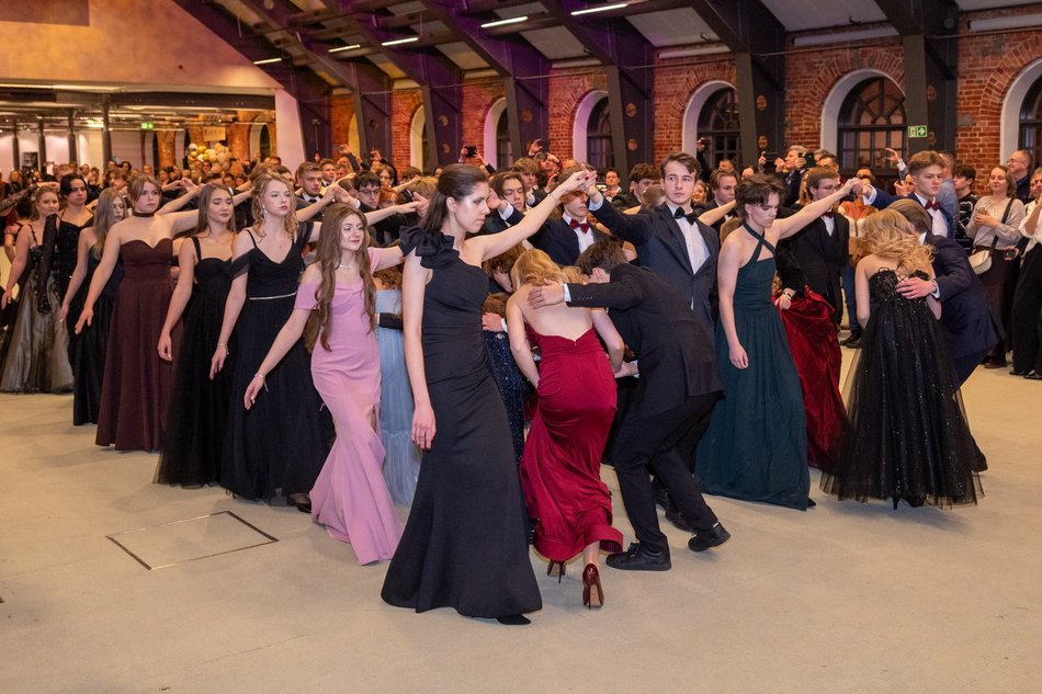 Łódź. Studniówka I LO w Łodzi