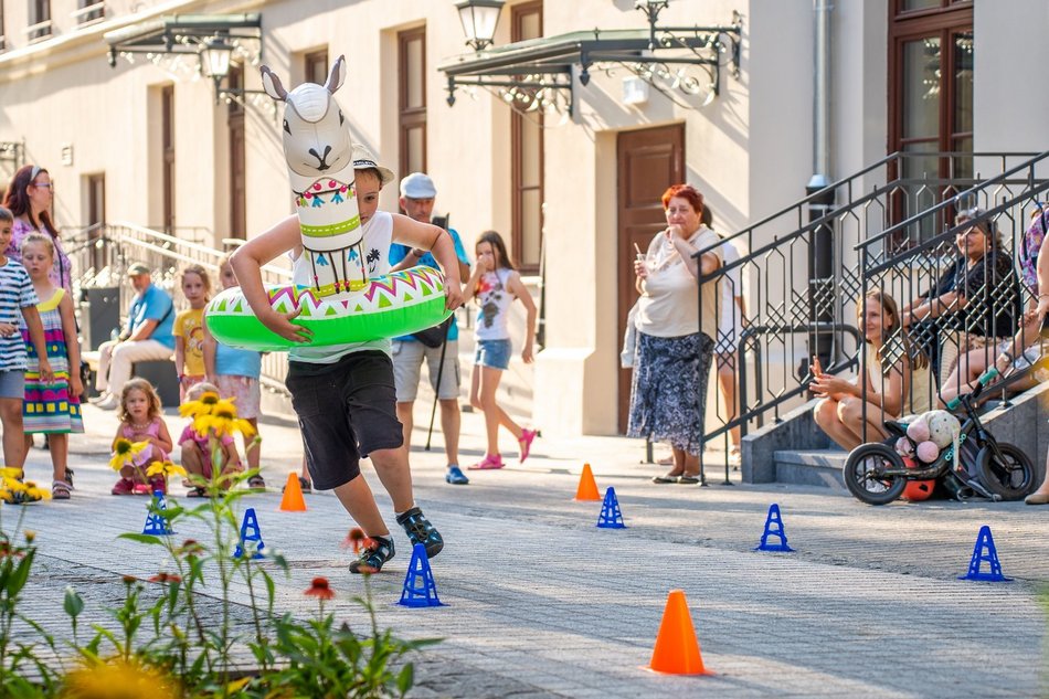 Otwarcie podwórka przy Piotrkowskiej 118