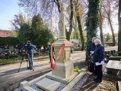 Stary Cmentarz w Łodzi. Odsłonięto Pomnik Pierwszych Łodzian