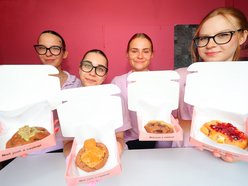 Łódź. Cukiernia, która szturmem podbiła podniebienia łodzian. Co zjemy w Cookiery?