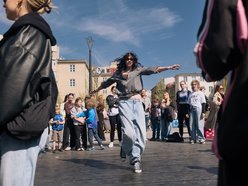 Roztańczeni Łodzianie na Placu Wolności! Tak świętowali Międzynarodowy Dzień Tańca