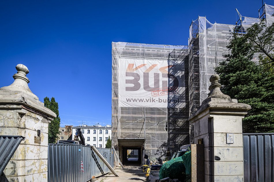 Jak idzie remont IV Liceum Ogólnokształcącego przy Pomorskiej w Łodzi