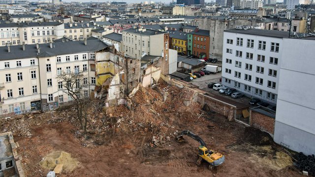 Wyburzenia ruin w Łodzi. Tak powstaje miejsce dla nowych inwestycji [ADRESY]
